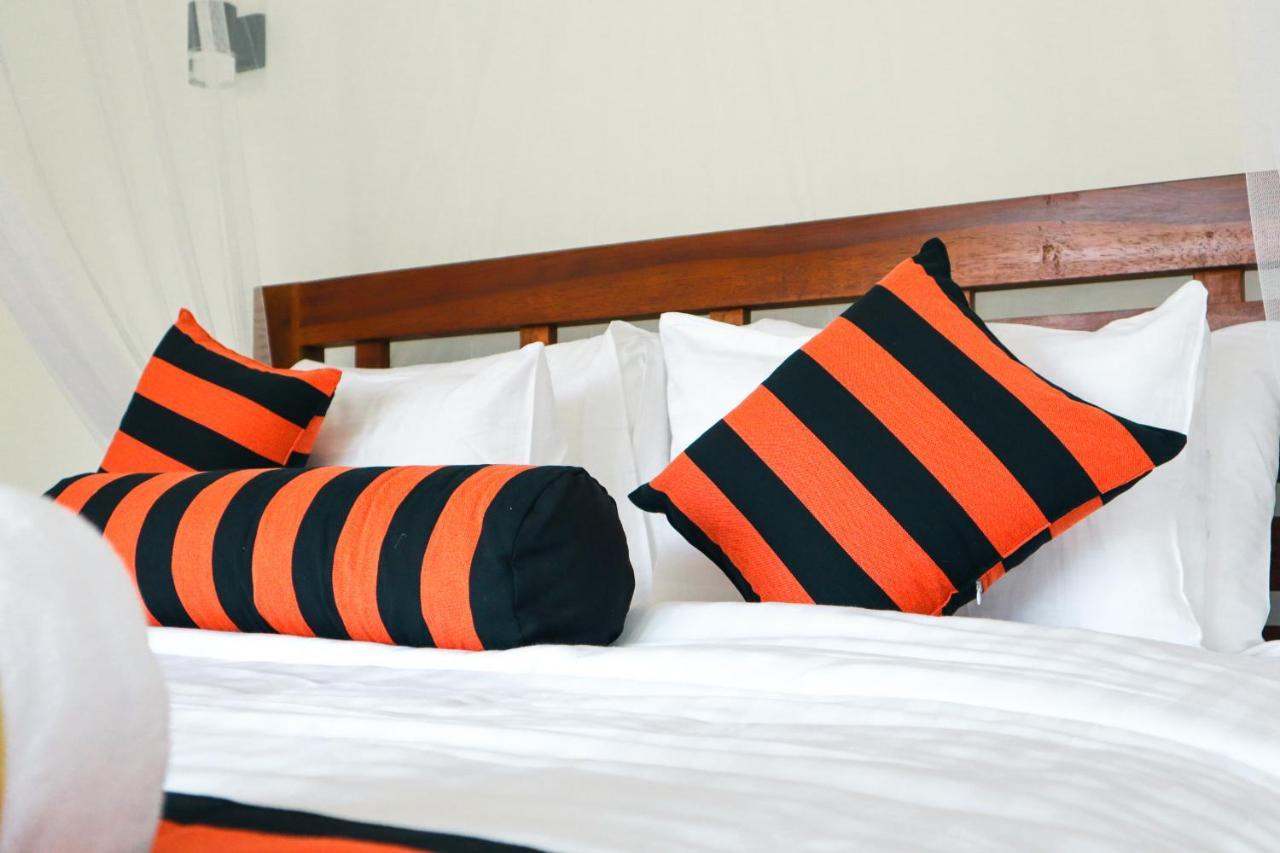 Duet Hearts Bed & Breakfast Ella Bagian luar foto